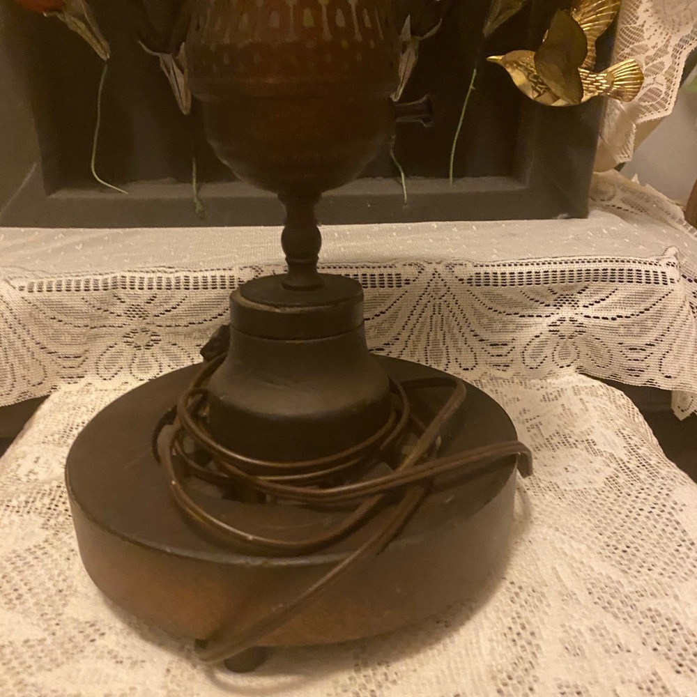 Lamp - Picture 4 of 4